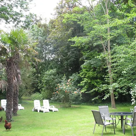Manoir De La Marjolaine Couette-café *