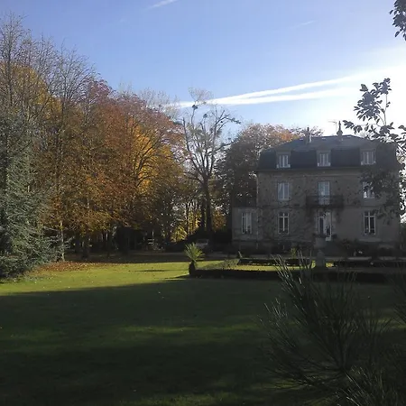 Manoir De La Marjolaine Couette-café